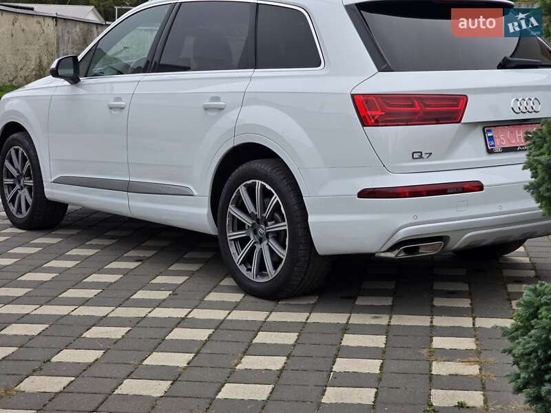 Audi Q7 2017