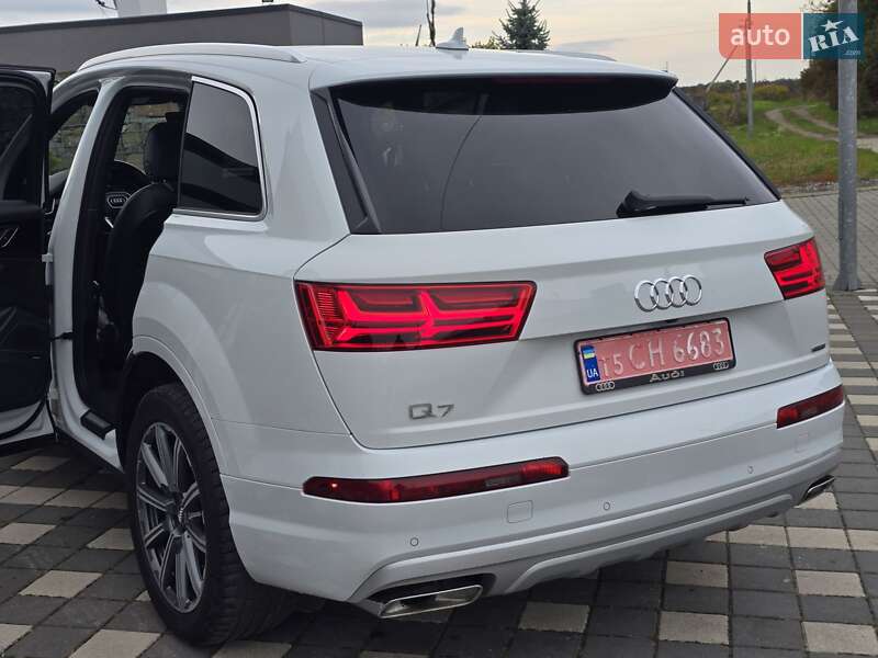 Audi Q7 2017