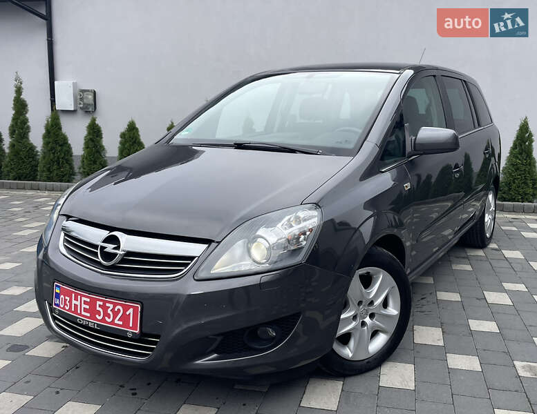 Opel Zafira 2011