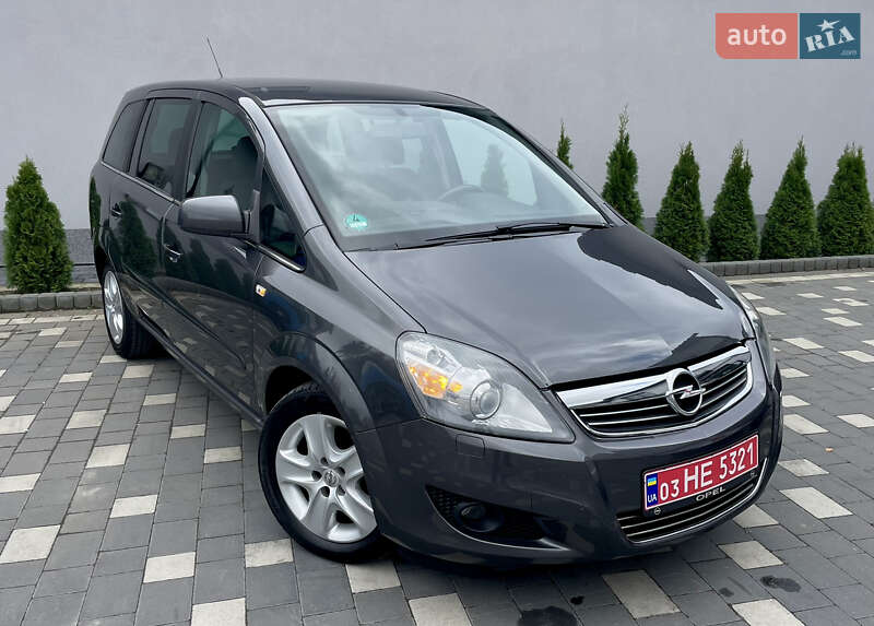 Opel Zafira 2011