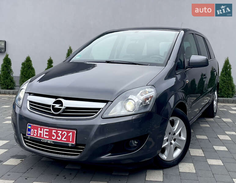 Opel Zafira 2011