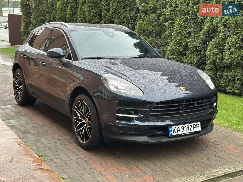 Porsche Macan 2021