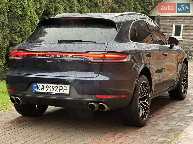 Porsche Macan 2021