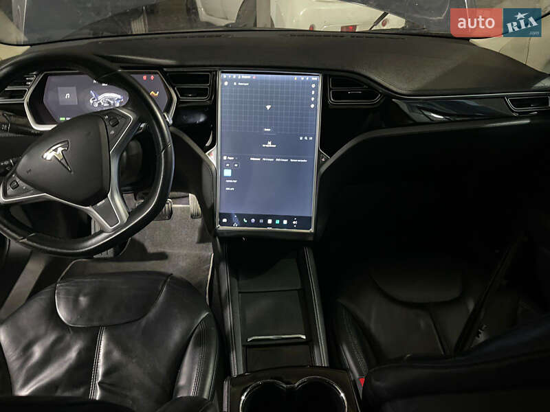 Tesla Model S 2013