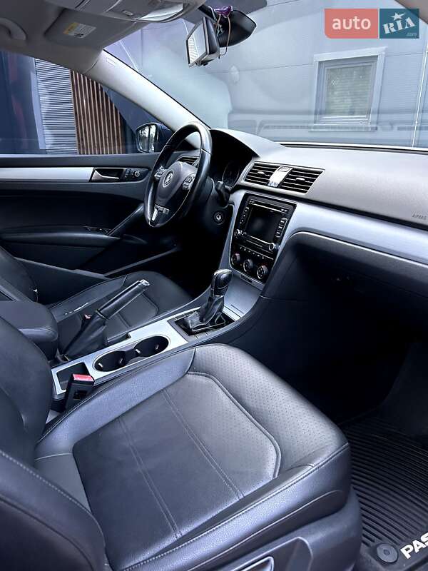 Volkswagen Passat 2012