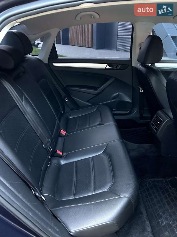 Volkswagen Passat 2012