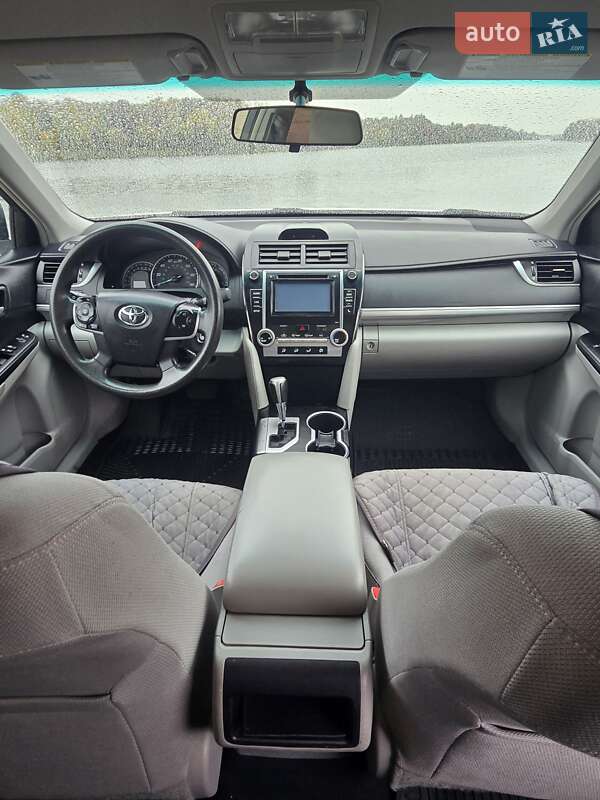 Toyota Camry 2014