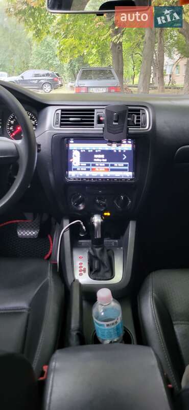 Volkswagen Jetta 2013