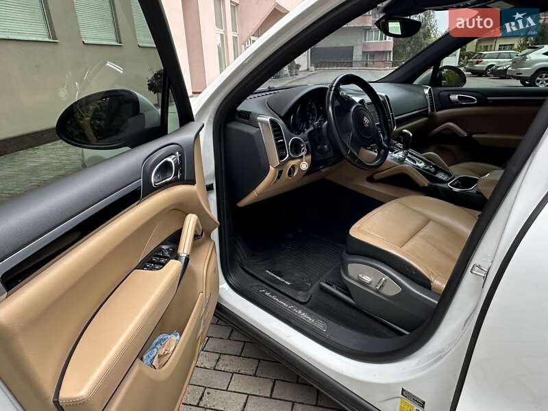 Porsche Cayenne 2014