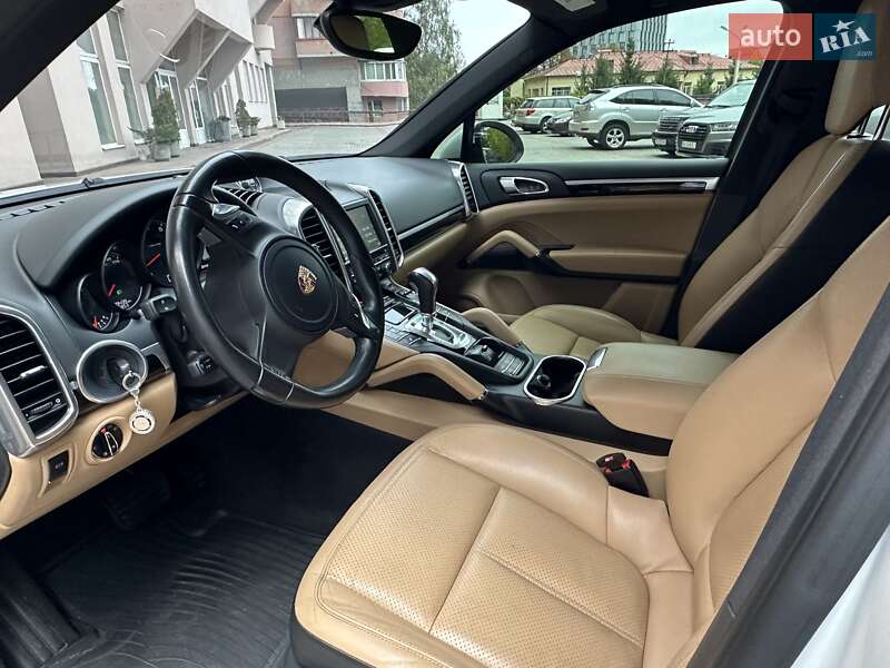 Porsche Cayenne 2014
