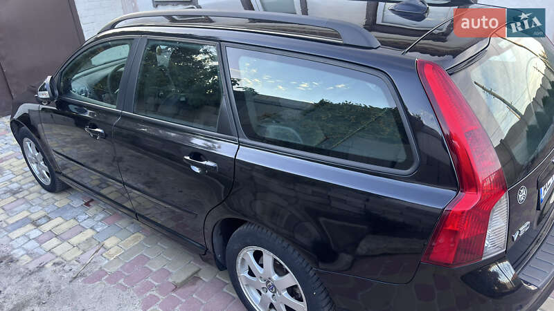 Volvo V50 2011