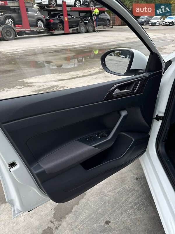 Volkswagen Jetta 2025