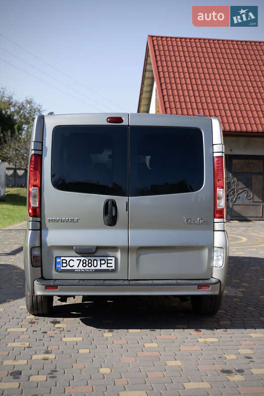 Renault Trafic 2012