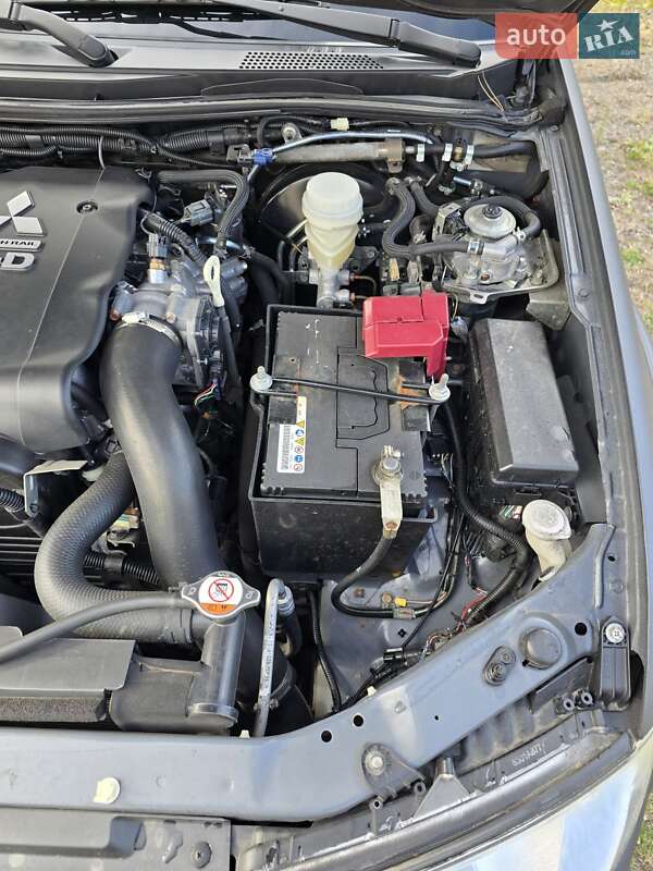 Mitsubishi Pajero Sport 2013