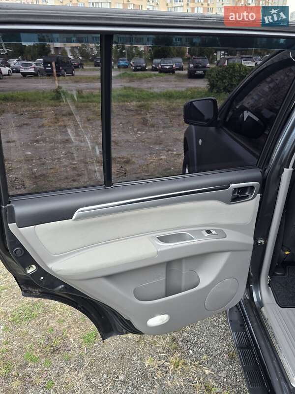 Mitsubishi Pajero Sport 2013