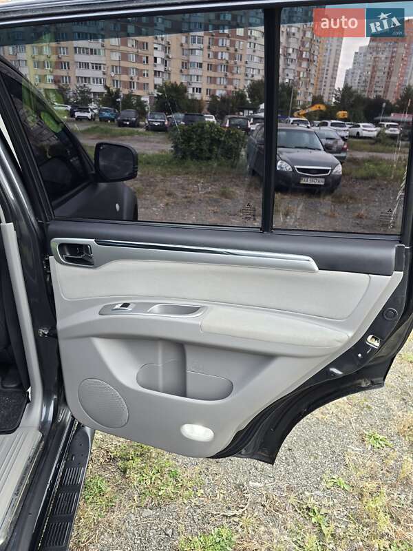 Mitsubishi Pajero Sport 2013