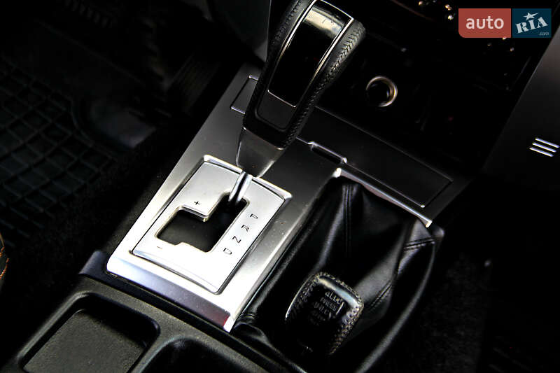 Mitsubishi Pajero 2013