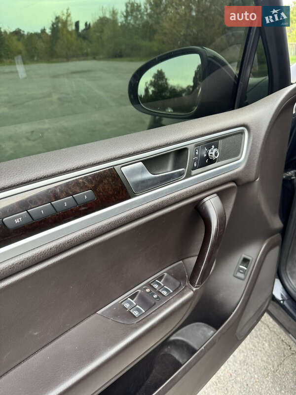 Volkswagen Touareg 2012