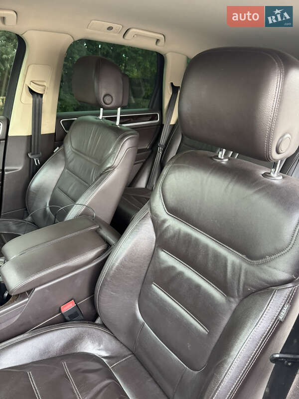 Volkswagen Touareg 2012