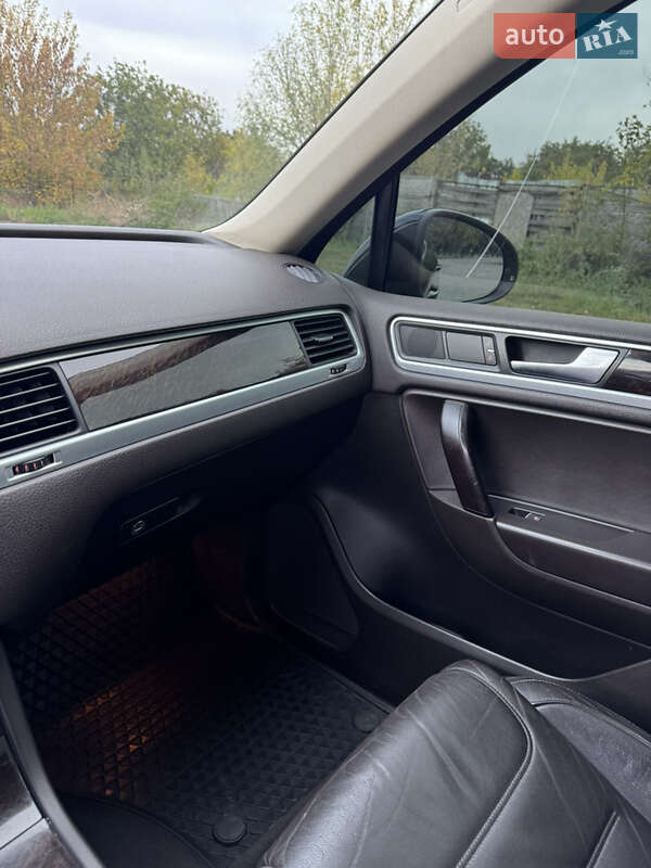 Volkswagen Touareg 2012