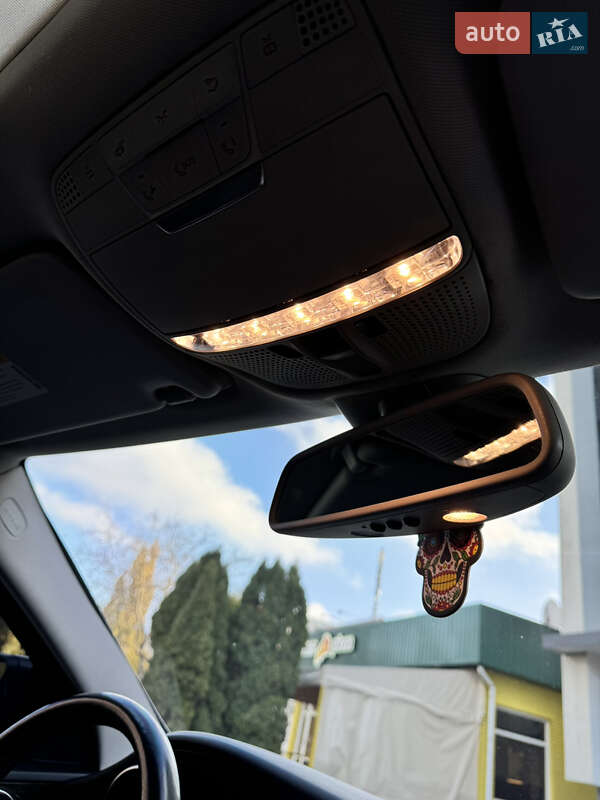 Mercedes-Benz C-Class 2017