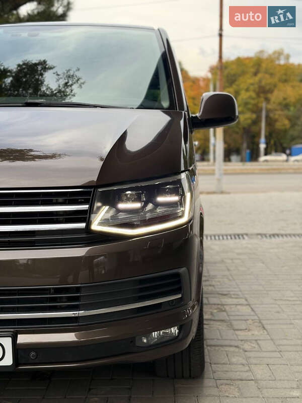Volkswagen Multivan 2016