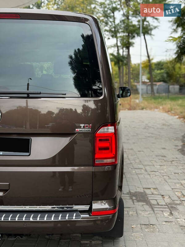 Volkswagen Multivan 2016