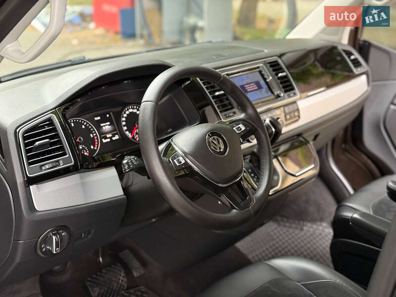 Volkswagen Multivan 2016