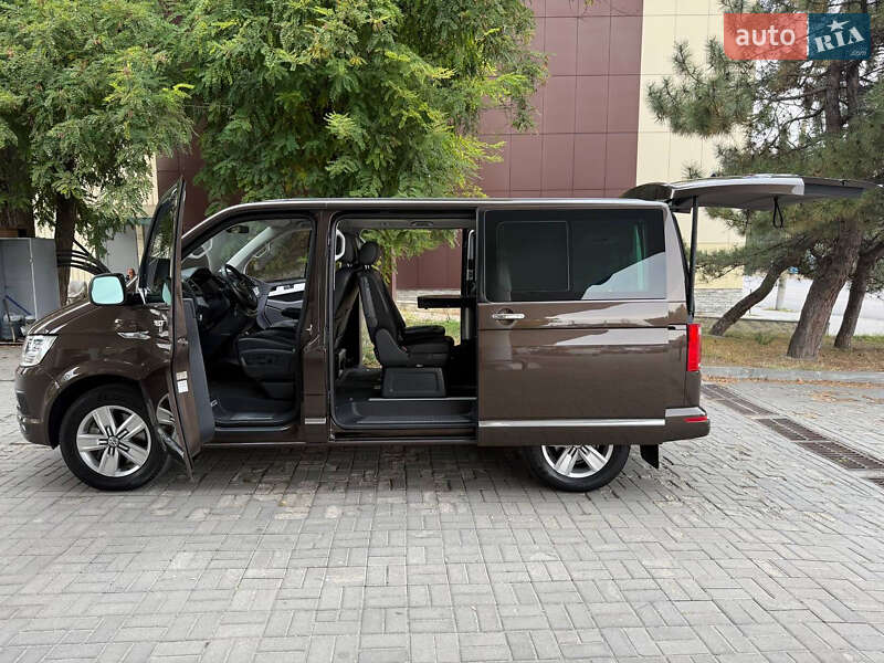 Volkswagen Multivan 2016