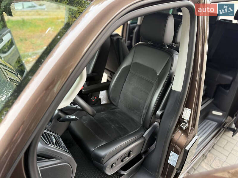 Volkswagen Multivan 2016