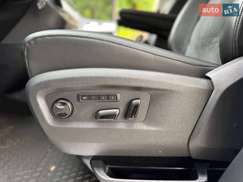 Volkswagen Multivan 2016