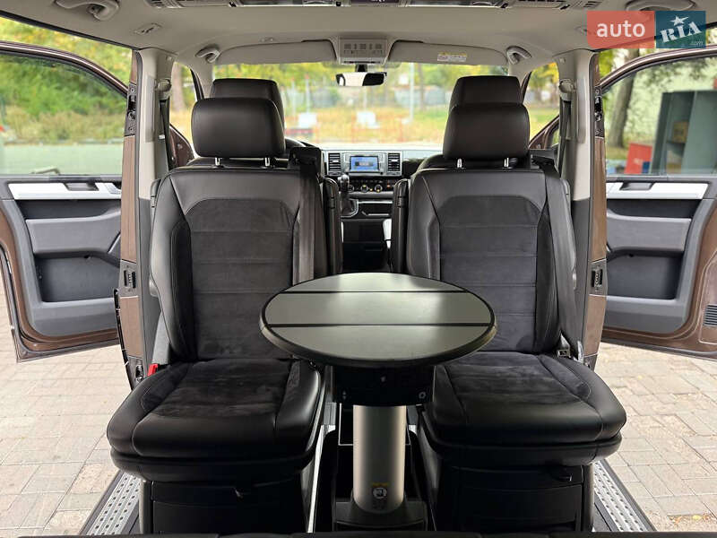 Volkswagen Multivan 2016