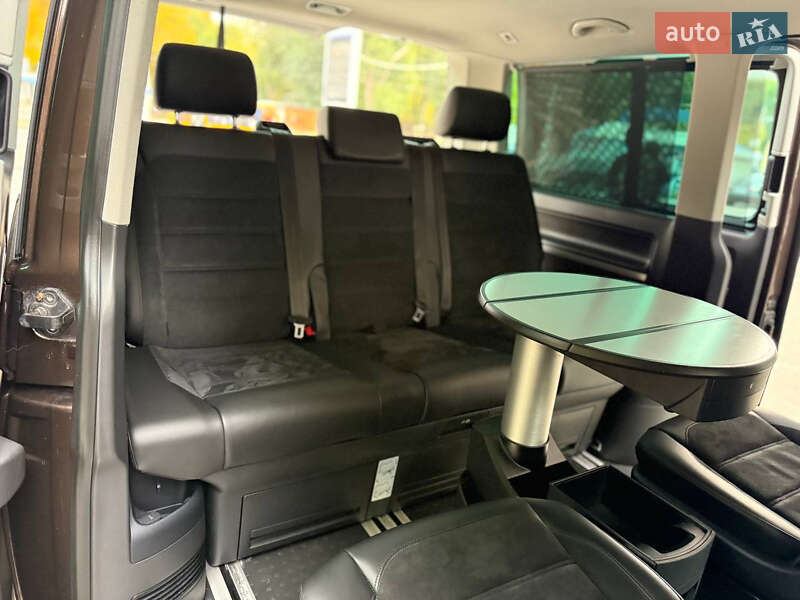 Volkswagen Multivan 2016