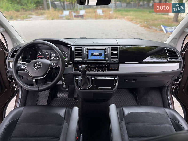 Volkswagen Multivan 2016