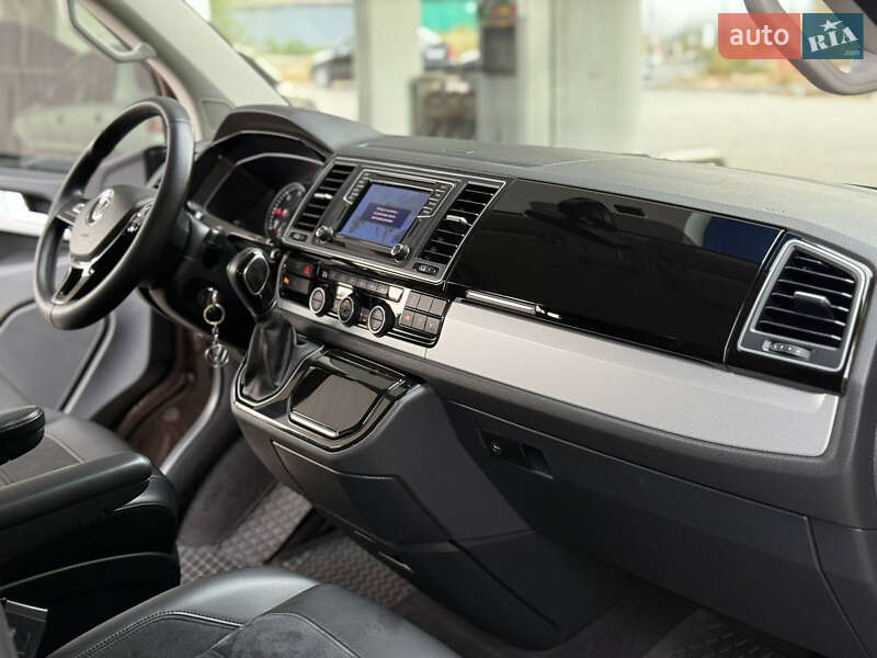 Volkswagen Multivan 2016