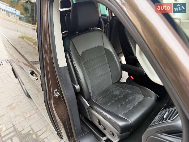 Volkswagen Multivan 2016