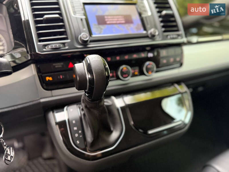 Volkswagen Multivan 2016