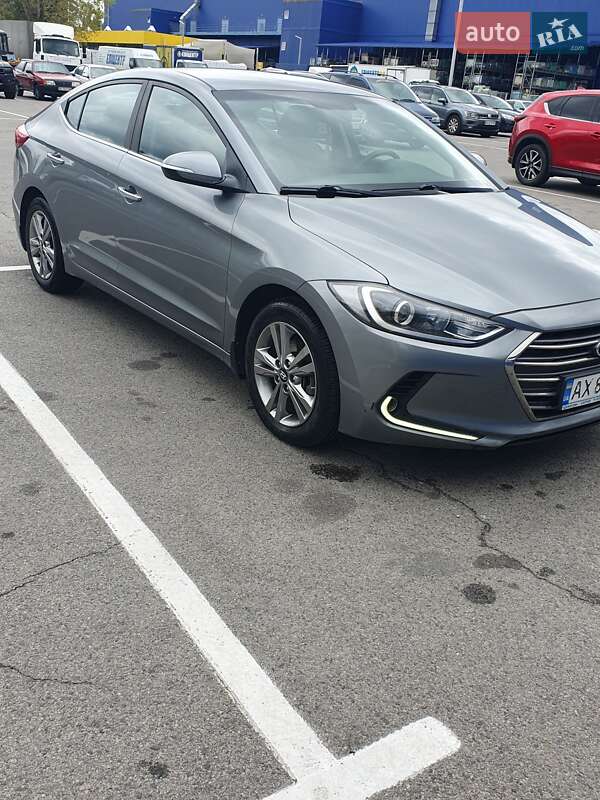 Hyundai Elantra 2018