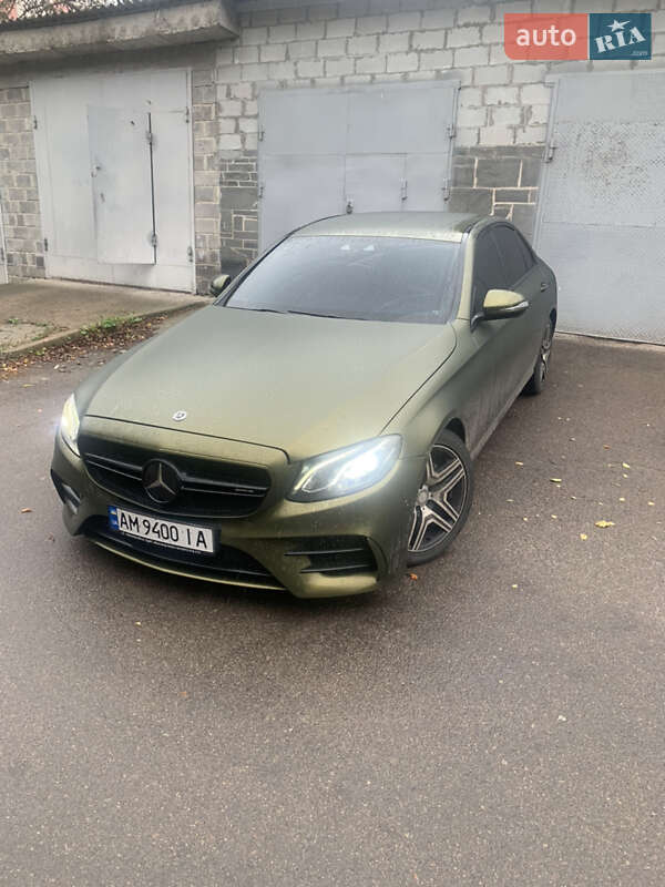 Mercedes-Benz E-Class 2016