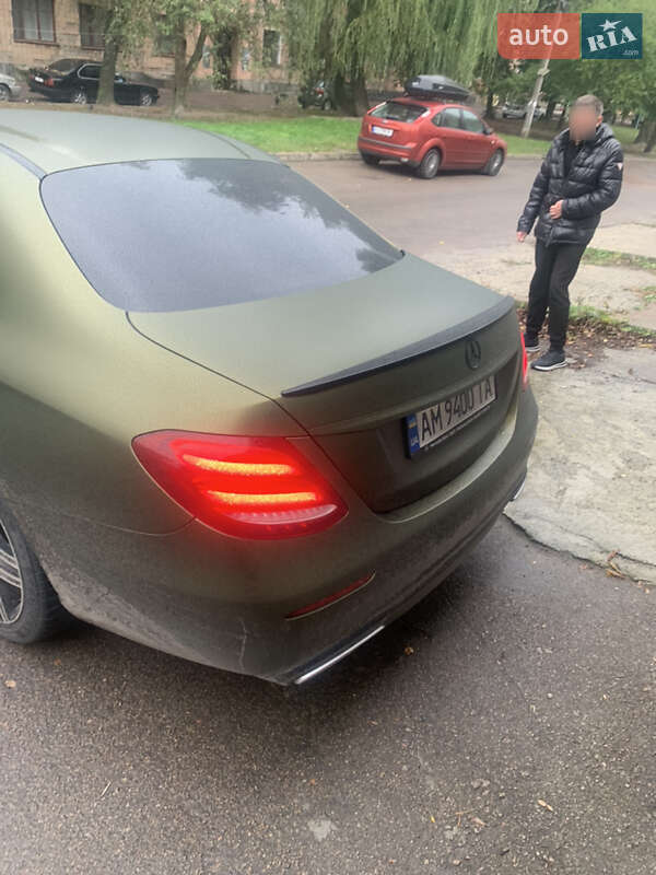 Mercedes-Benz E-Class 2016