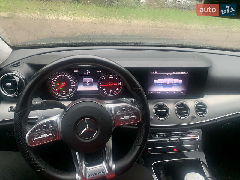 Mercedes-Benz E-Class 2016