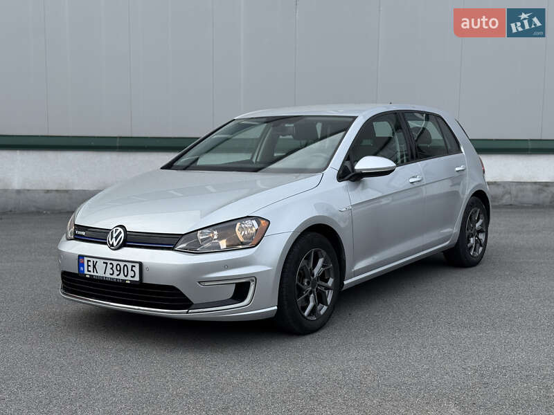 Volkswagen e-Golf 2015