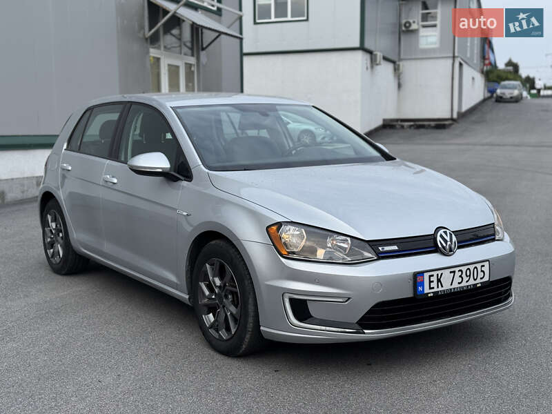 Volkswagen e-Golf 2015