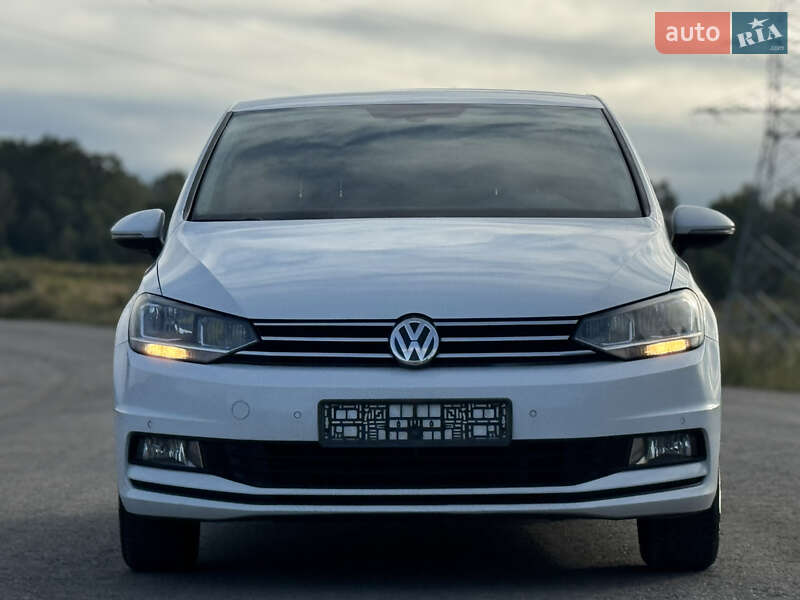 Volkswagen Touran 2016