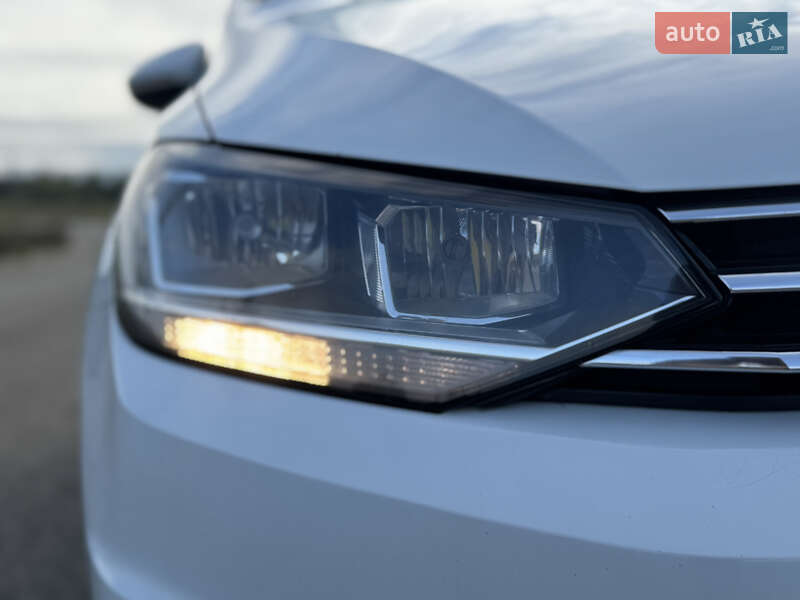 Volkswagen Touran 2016