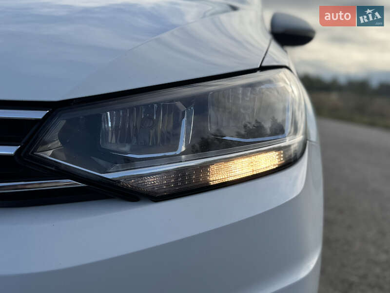 Volkswagen Touran 2016