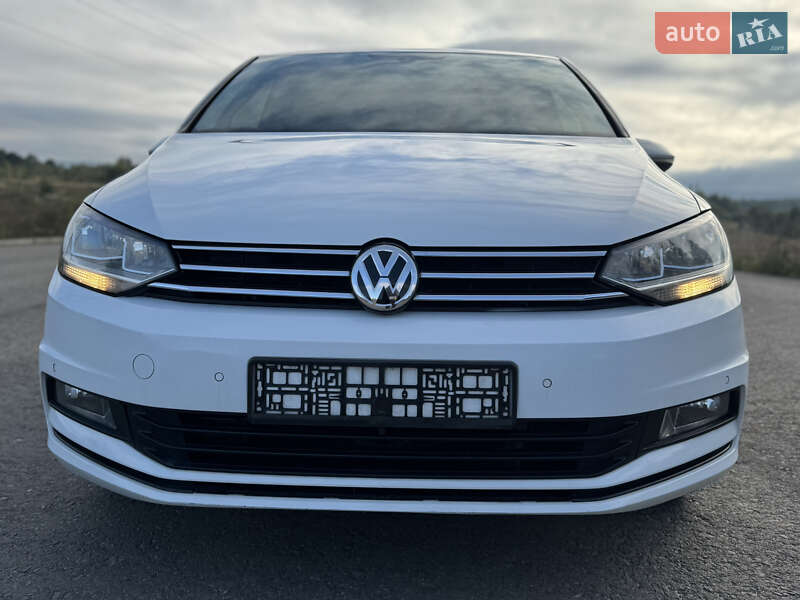 Volkswagen Touran 2016