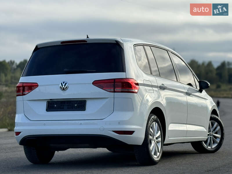 Volkswagen Touran 2016