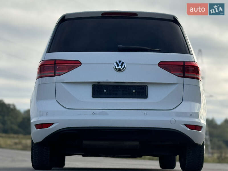 Volkswagen Touran 2016
