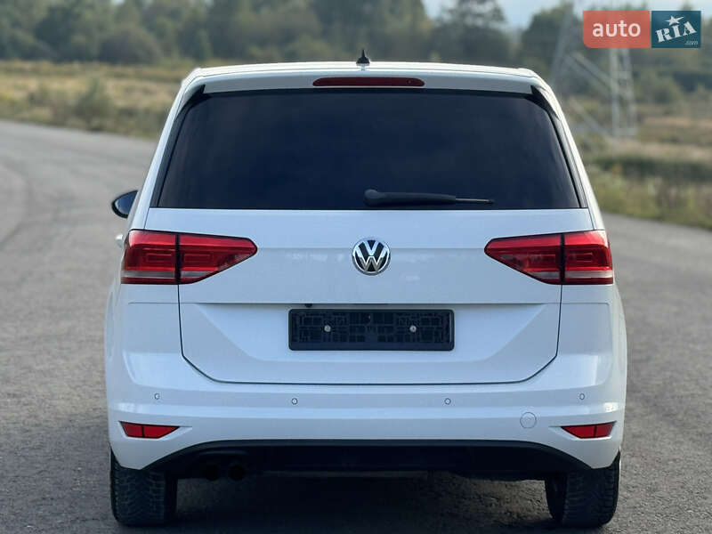 Volkswagen Touran 2016